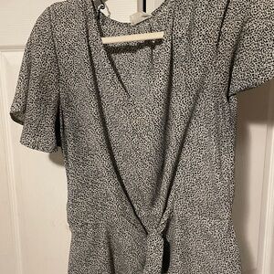 Juniors top size medium